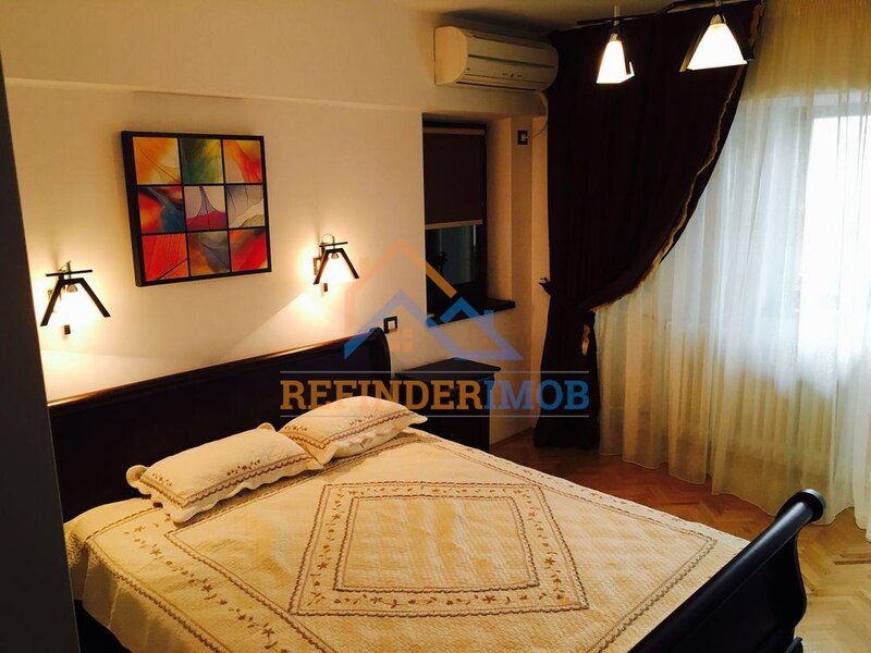 Unirii Apartament 2 camere Blv Unirii vedere catre bulevard etaj intermediar