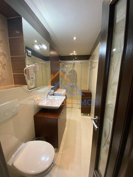 Unirii Apartament 2 camere Blv Unirii vedere catre bulevard etaj intermediar