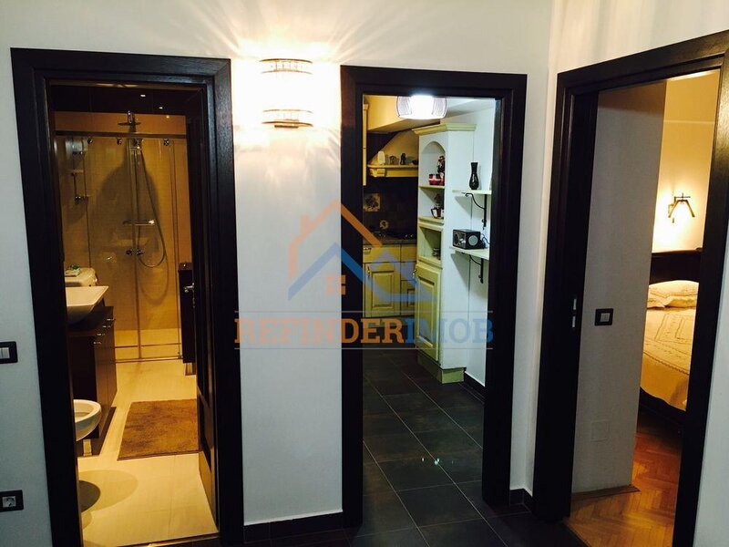 Unirii Apartament 2 camere Blv Unirii vedere catre bulevard etaj intermediar